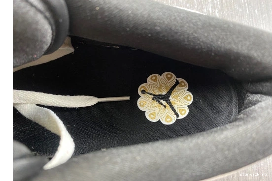 Jordan Of FJ5735-100 FJ5735-100 Low The 1 “Year Air OG  Dragon” 0320